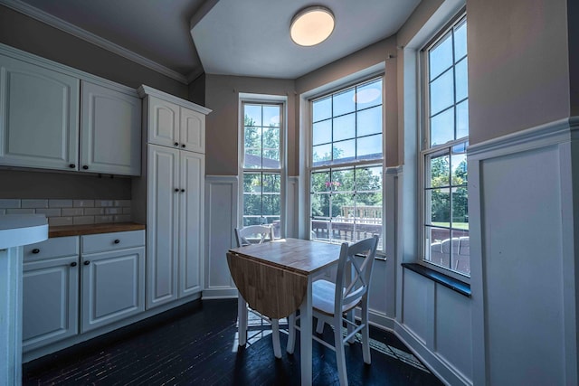 4433 Elm St, New Era, MI 49446 - dining space with dark wood-style floors