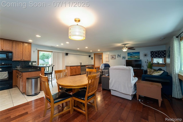 3238 Homestead Dr, Waterford, MI 48329 - dining area featuring a ceiling fan, light wood-style floors, and recessed lighting