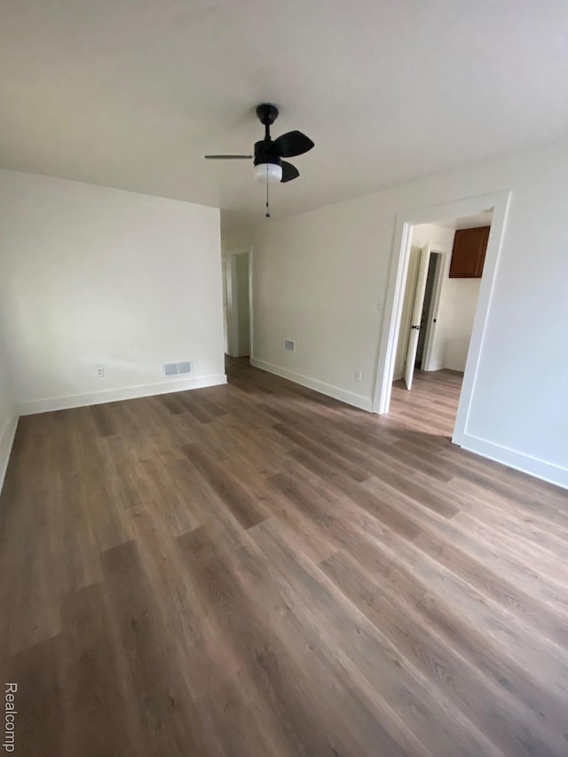 15354 Oldham St, Taylor, MI 48180 - empty room featuring wood finished floors and a ceiling fan