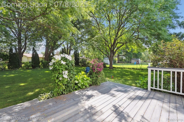 2210 Old Hickory Blvd, Davison, MI 48423 - wooden deck with a fenced backyard