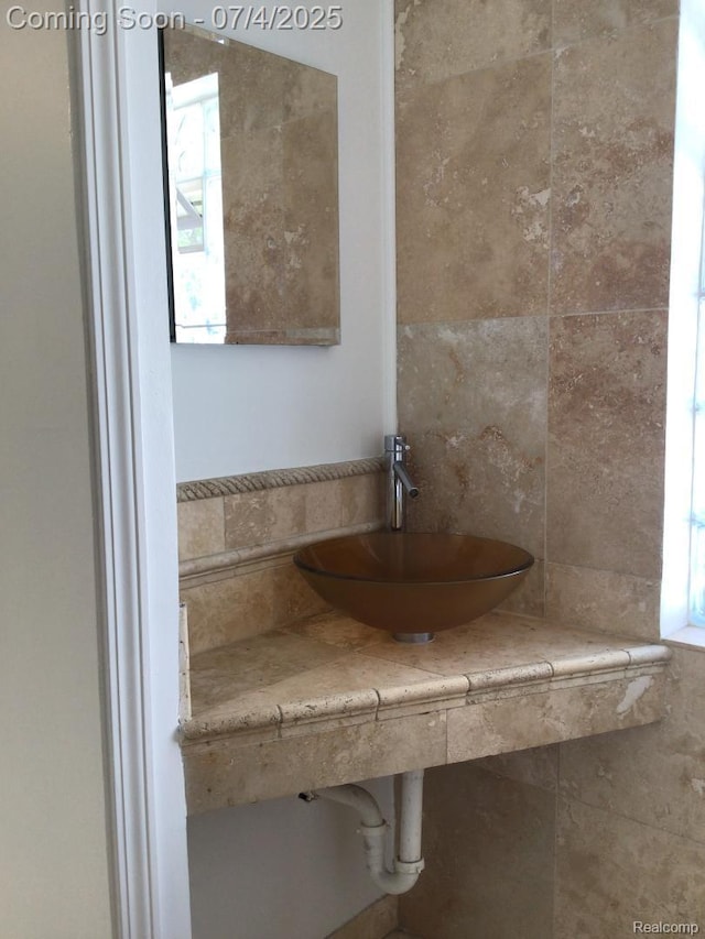 2075 Gulliver Dr, Troy, MI 48085 - photo 14