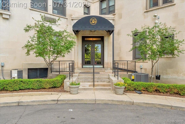 2900 E Jefferson Ave Unit C5, Detroit, MI 48207 - photo 2