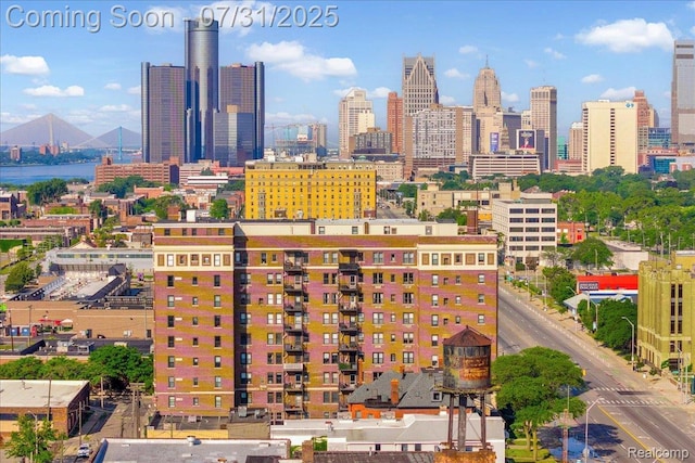 2900 E Jefferson Ave Unit C5, Detroit, MI 48207 - photo 1