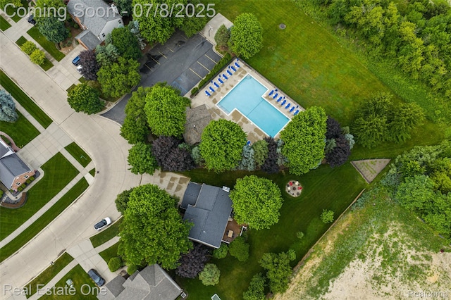 17734 Huron Dr, Macomb, MI 48042 - drone / aerial view of a pool area