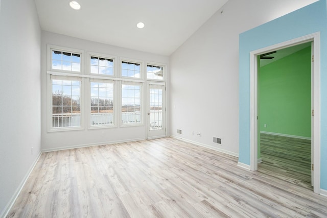 2411 Lake Ave Unit 33, Muskegon, MI 49445 - photo 12