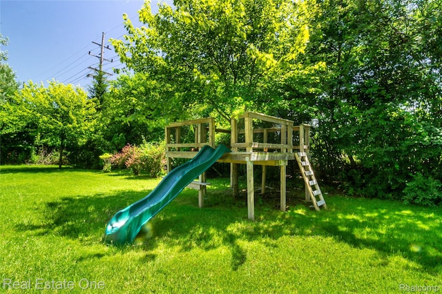 27875 Peppermill Rd, West Bloomfield, MI 48331 - photo 22