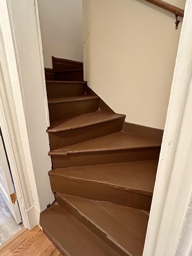 5208 Commonwealth St, Detroit, MI 48208 - staircase with wood finished floors
