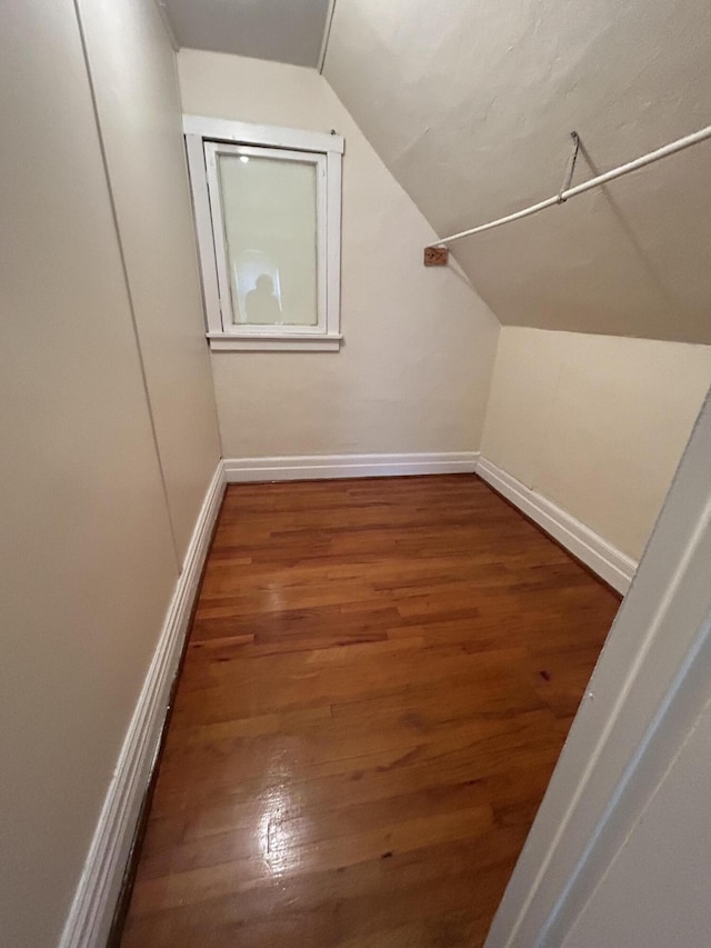 5208 Commonwealth St, Detroit, MI 48208 - bonus room with vaulted ceiling and wood finished floors