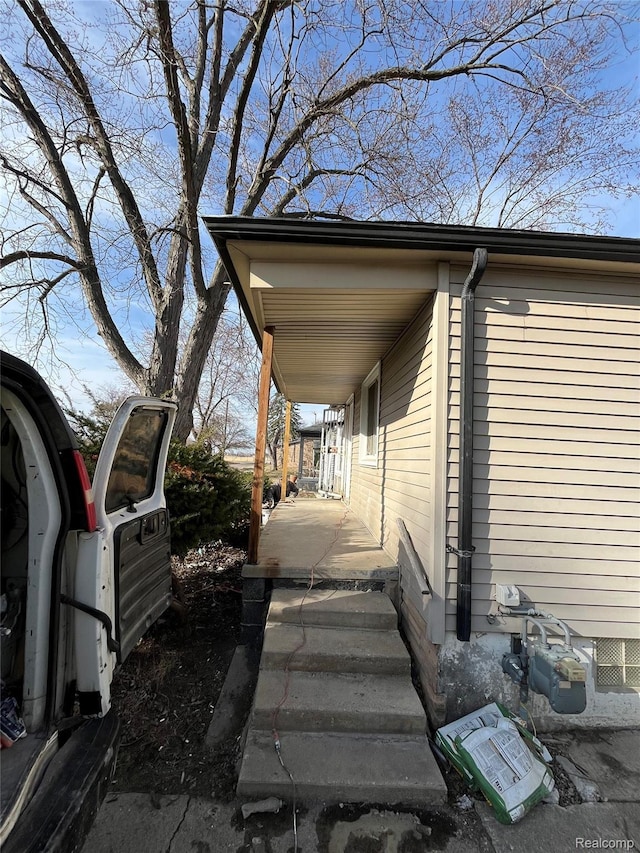7800 Rutland St, Detroit, MI 48228 - view of home's exterior featuring a porch
