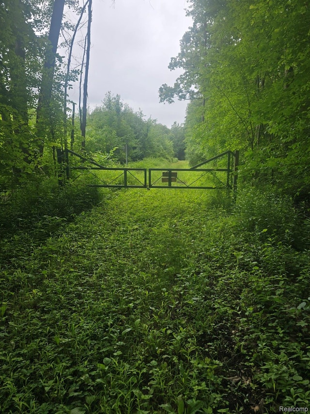 341 W Sawdust Corners Rd, Lapeer, MI 48446