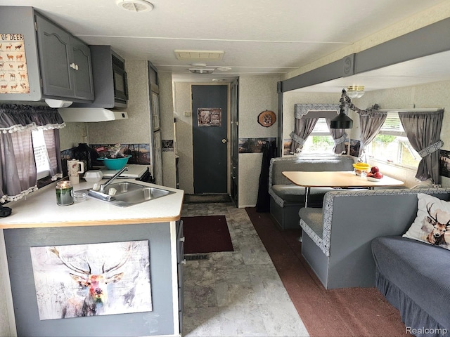 341 W Sawdust Corners Rd, Lapeer, MI 48446