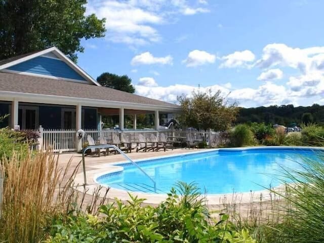 665 Meadow Dr, South Haven, MI 49090 - photo 40