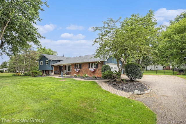420 N Neeper St, Capac, MI 48014 - photo 5