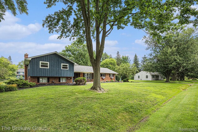 420 N Neeper St, Capac, MI 48014 - photo 3