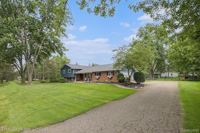 420 N Neeper St, Capac, MI 48014 - photo 6