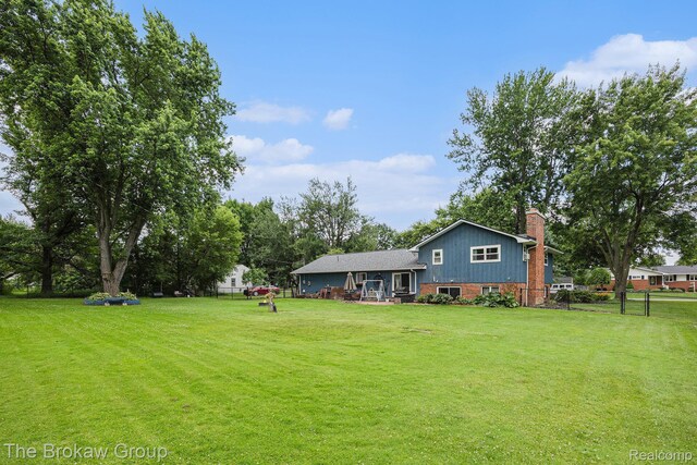 420 N Neeper St, Capac, MI 48014 - photo 26