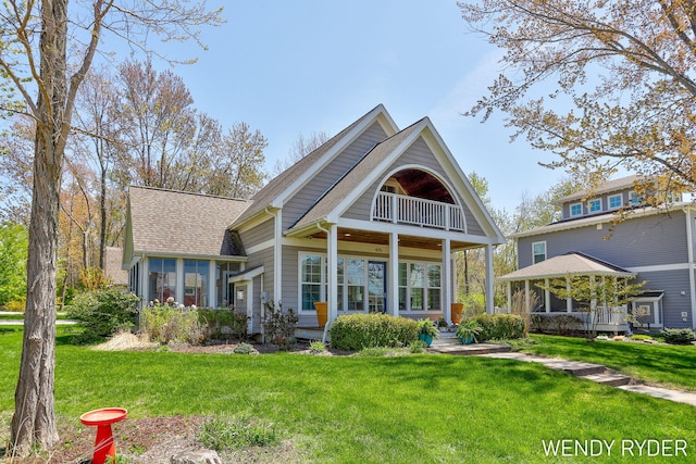 475 Lakeshore Dr, South Haven, MI 49090 - photo 1