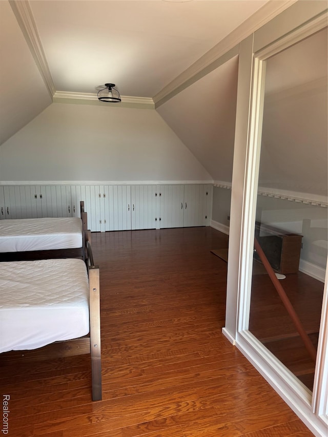 3981 Orchard Rd, Peck, MI 48466 - unfurnished bedroom featuring vaulted ceiling and dark wood-style flooring