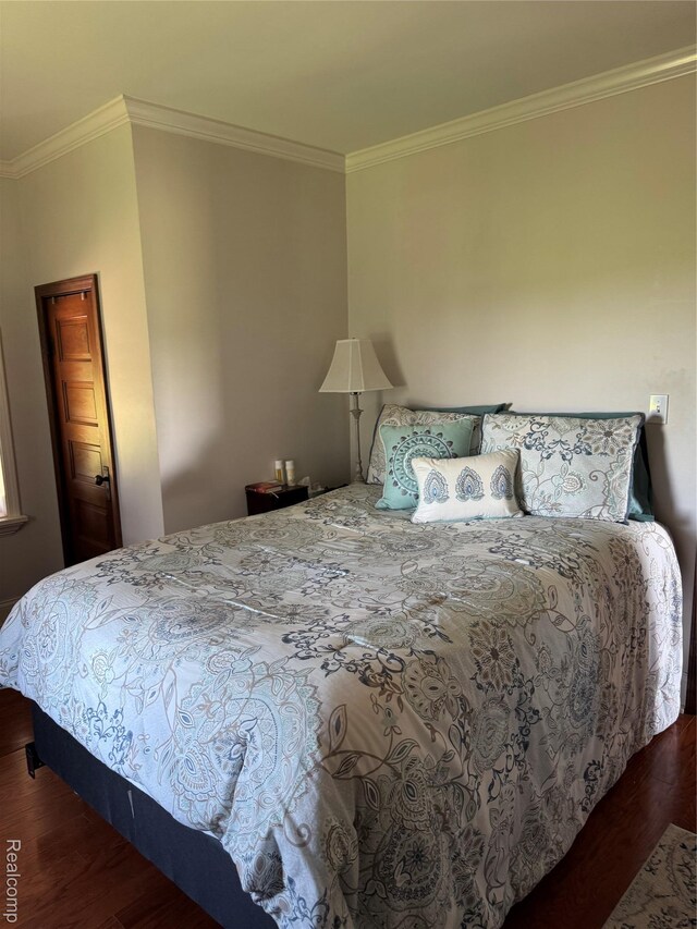 3981 Orchard Rd, Peck, MI 48466 - bedroom featuring wood finished floors and crown molding