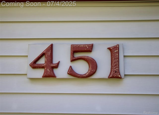 451 S Hospital Rd, Waterford, MI 48327 - photo 2