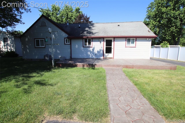 451 S Hospital Rd, Waterford, MI 48327 - photo 5