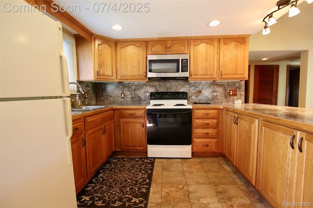 451 S Hospital Rd, Waterford, MI 48327 - photo 11