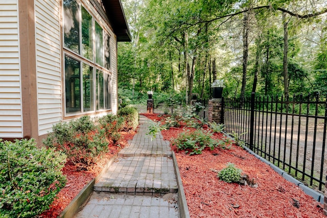 18400 N Fruitport Rd, Spring Lake, MI 49456 - view of yard