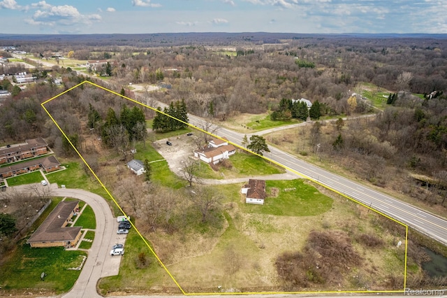 10685 Dixie Hwy, Davisburg, MI 48350 - aerial view of property and surrounding area featuring property parcel outlined