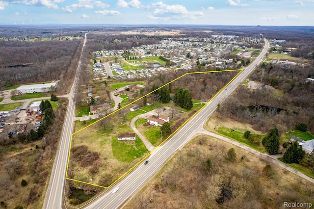 10685 Dixie Hwy, Davisburg, MI 48350 - aerial view of property's location with property boundaries highlighted