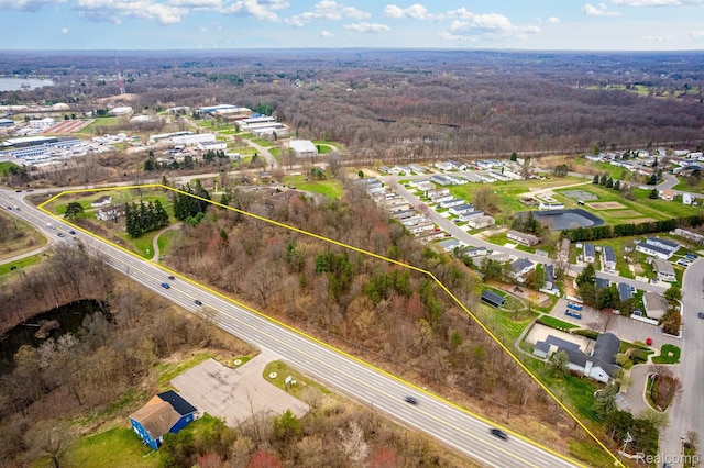 10685 Dixie Hwy, Davisburg, MI 48350 - aerial view of property's location with property boundaries highlighted and a highway