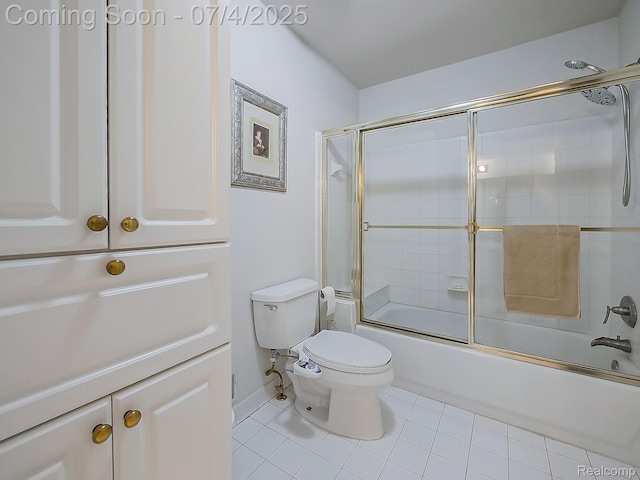 926 Majestic, Rochester Hills, MI 48306 - bathroom featuring tile patterned floors and bath / shower combo with glass door