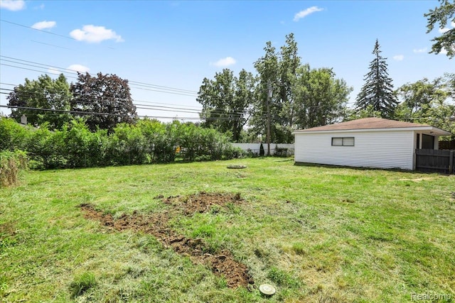 22266 E Schafer St, Clinton Township, MI 48035 - view of fenced backyard