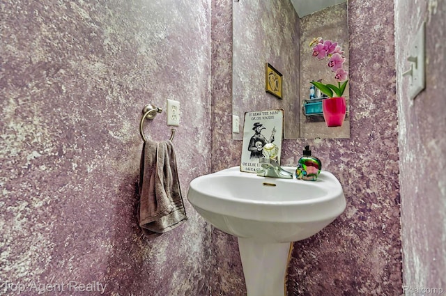 34658 Pine Vly, Richmond, MI 48062 - view of bathroom