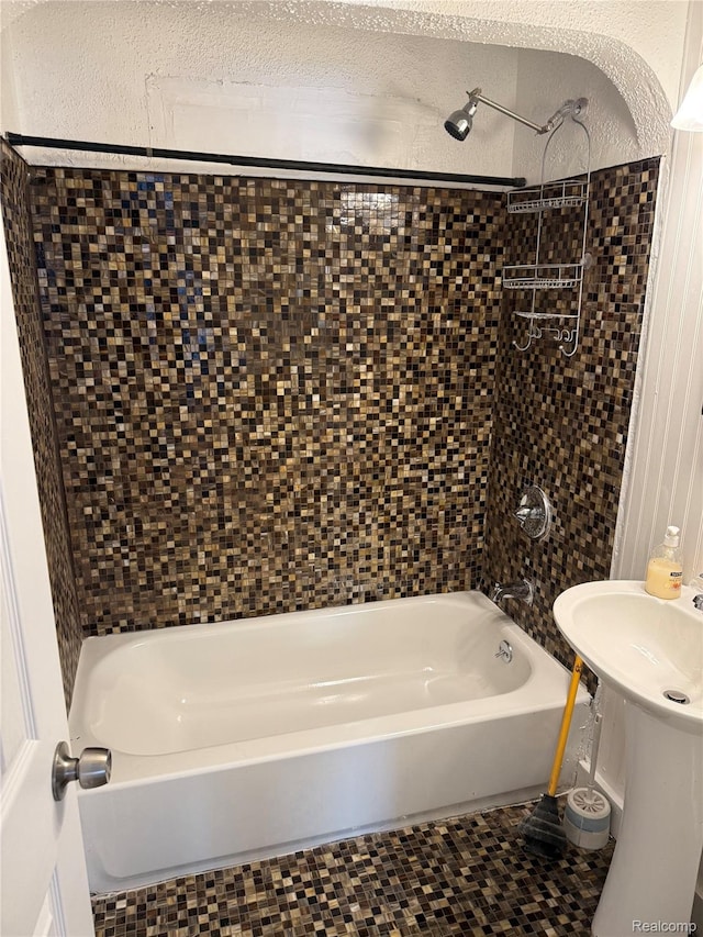 18824 Helen St, Detroit, MI 48234 - full bathroom featuring shower / bath combination and tile patterned floors