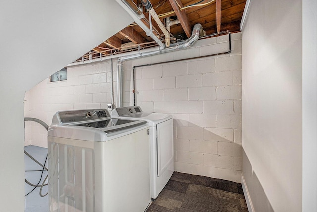 1816 Jennette Ave NW, Grand Rapids, MI 49504 - laundry room with washing machine and dryer