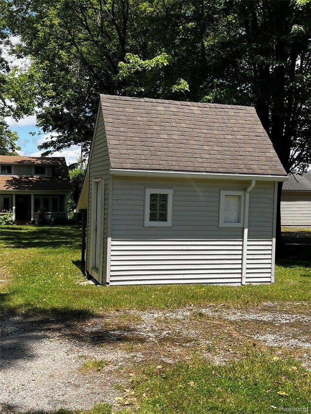 8956 Dixie Hwy, Ira, MI 48023 - view of outbuilding