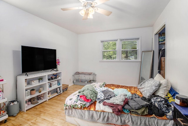 3341 Circle Dr, Saint Joseph, MI 49085 - bedroom with wood finished floors and ceiling fan