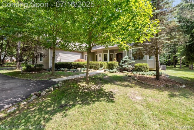 1388 Pine Grove Ln, Milford, MI 48381 - photo 4