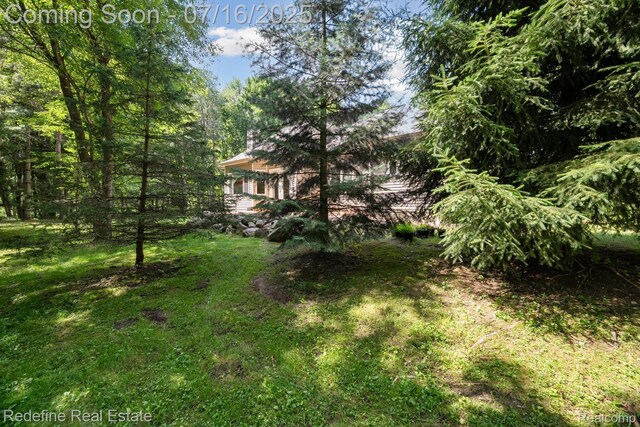 1388 Pine Grove Ln, Milford, MI 48381 - photo 37