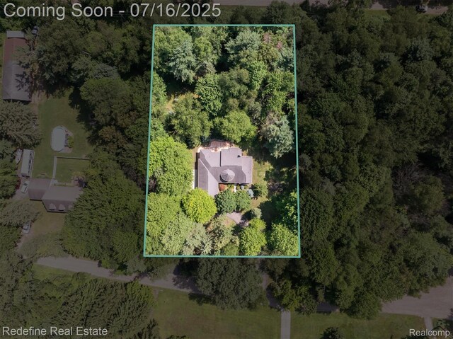 1388 Pine Grove Ln, Milford, MI 48381 - photo 42