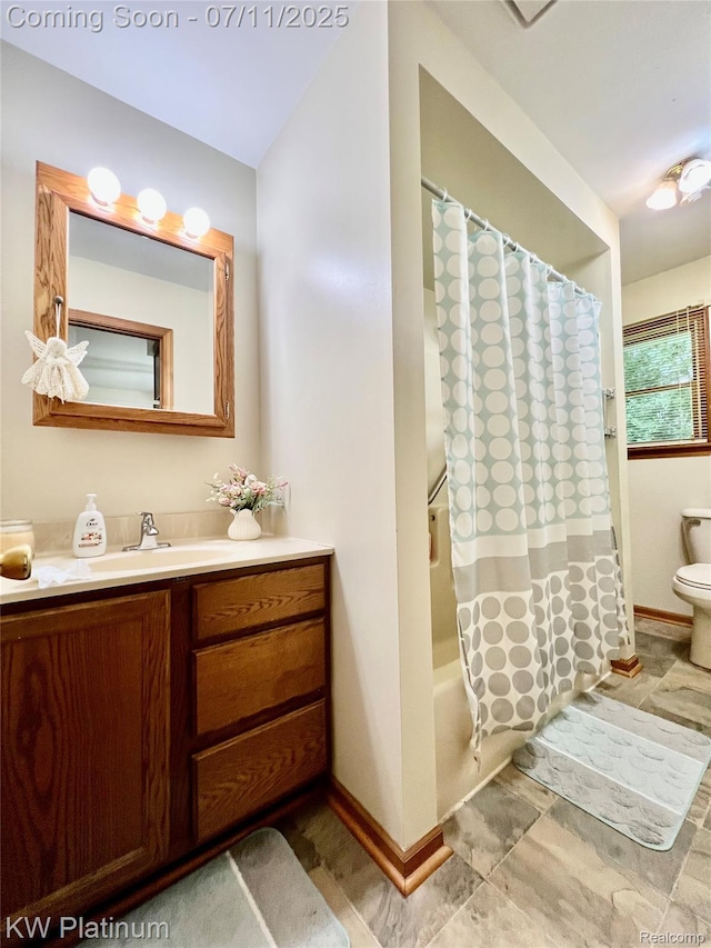 3775 Carrigan Rd, Fort Gratiot, MI 48059 - bathroom with vanity and shower / bath combo with shower curtain