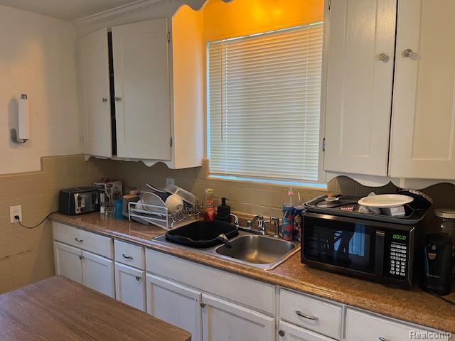 18638 Appoline St, Detroit, MI 48235 - photo 6