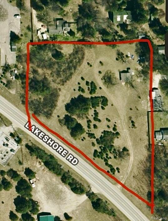 8027 Lakeshore Rd, Lexington, MI 48450 - map / location with property boundaries highlighted