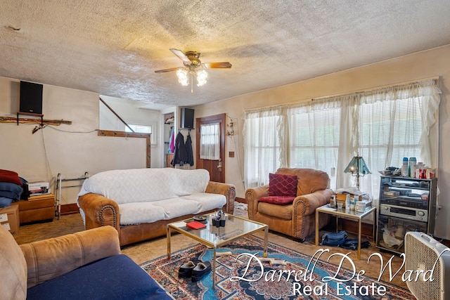 843 Clancy Ave NE, Grand Rapids, MI 49503 - photo 2