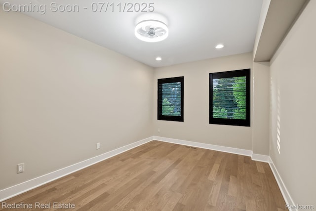722 E Parent Ave, Royal Oak, MI 48067 - unfurnished room with wood finished floors and recessed lighting