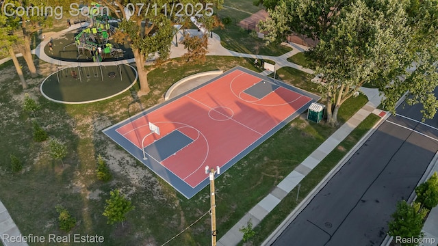 722 E Parent Ave, Royal Oak, MI 48067 - view of sport court featuring community basketball court