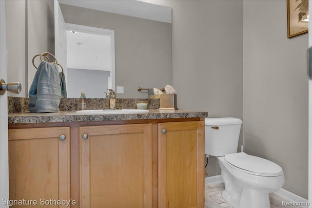 182 Amys Walk, Auburn Hills, MI 48326 - bathroom with vanity and tile patterned floors