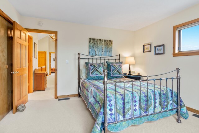 6730 S Glazier Beach Dr, Cedar, MI 49621