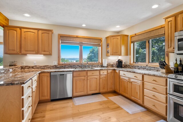 6730 S Glazier Beach Dr, Cedar, MI 49621