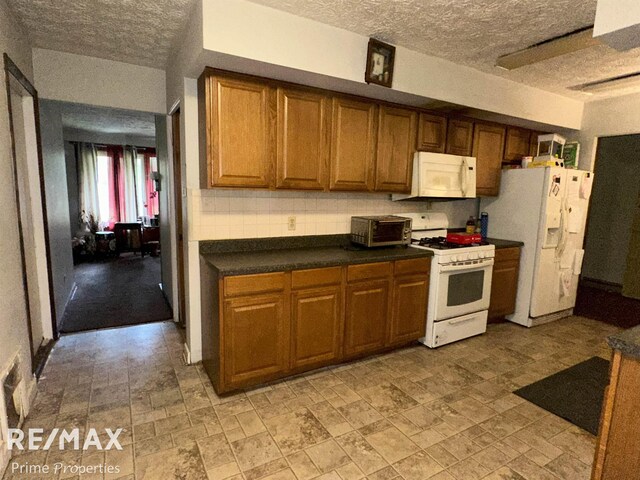 3195 Dixie Ct, Saginaw, MI 48601 - photo 6
